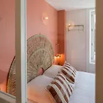 Robs - Confort, Tv Connectée, Débit, Localisation Idéale - Courts Séjours&affaires 3*