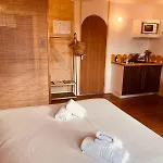 Appart hôtel Robs - Confort, Tv Connectée, Débit, Localisation Idéale - Courts Séjours&affaires