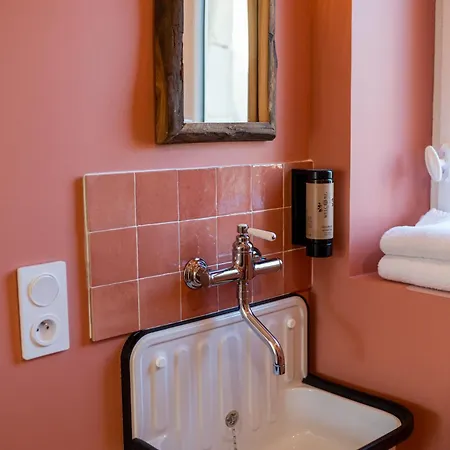 Aparthotel Villa Robs - Studios Et Appartements - Localisation Ideale