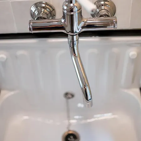 Aparthotel Villa Robs - Studios Et Appartements - Localisation Ideale