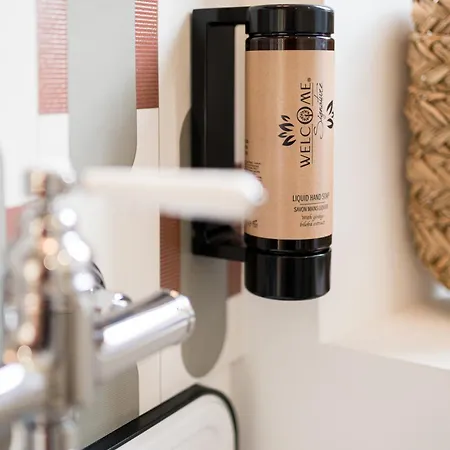 Robs - Confort, Tv Connectee, Debit, Localisation Ideale - Courts Sejours & Affaires Apartmanhotel 3*