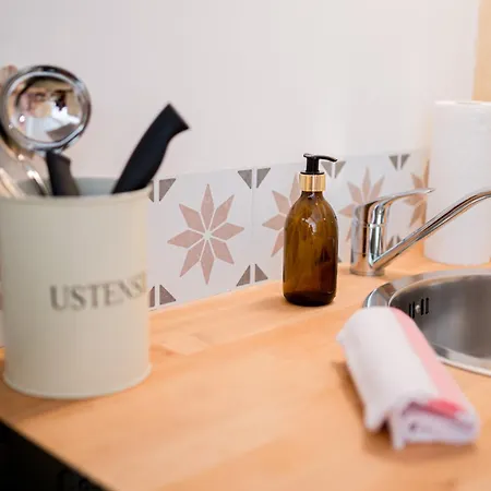 Villa Robs - Studios Et Appartements - Localisation Ideale Aparthotel Caen