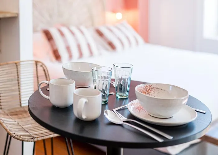 Robs - Confort, Tv Connectee, Debit, Localisation Ideale - Courts Sejours & Affaires Apartmanhotel 3*